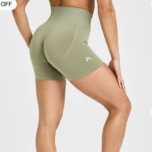 NEW! Oner Active EFFORTLESS LIFT SEAMLESS SHORTS Deep Sage Green Medium